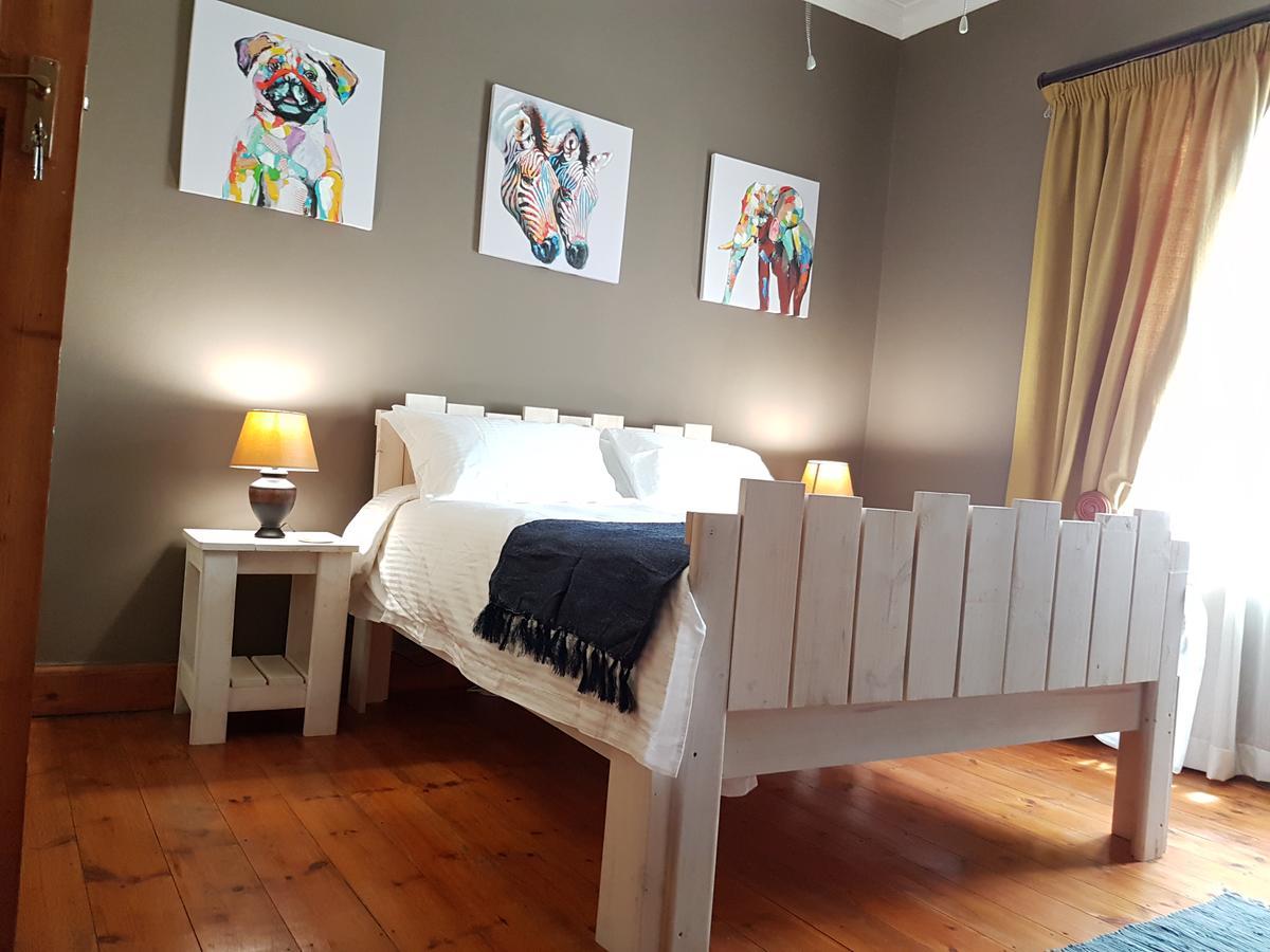 86 On Langenhoven Bed & Breakfast Oudtshoorn Bagian luar foto
